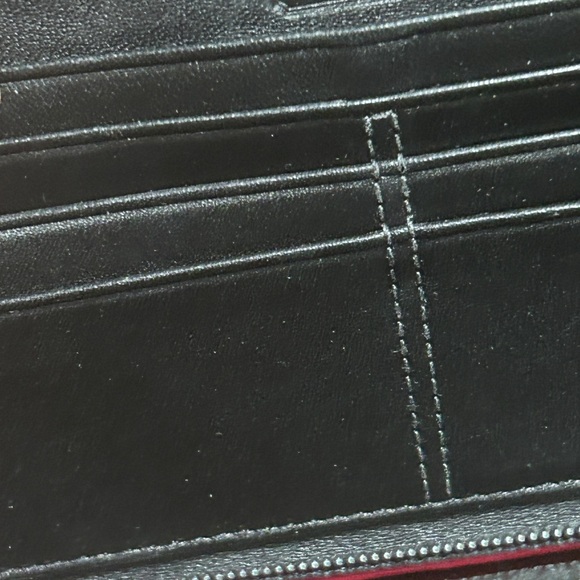 Coach Black and Cream Signature Wallet - Picture 5 of 8